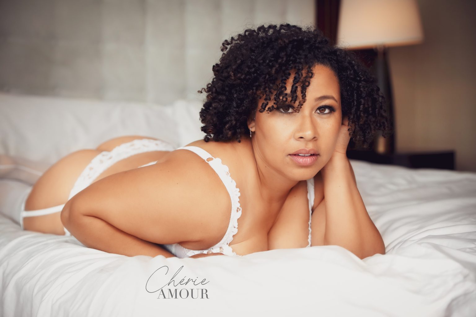 https://cherieamourboudoir.com/wp-content/uploads/2020/08/WaltonR-47-1536x1024.jpg