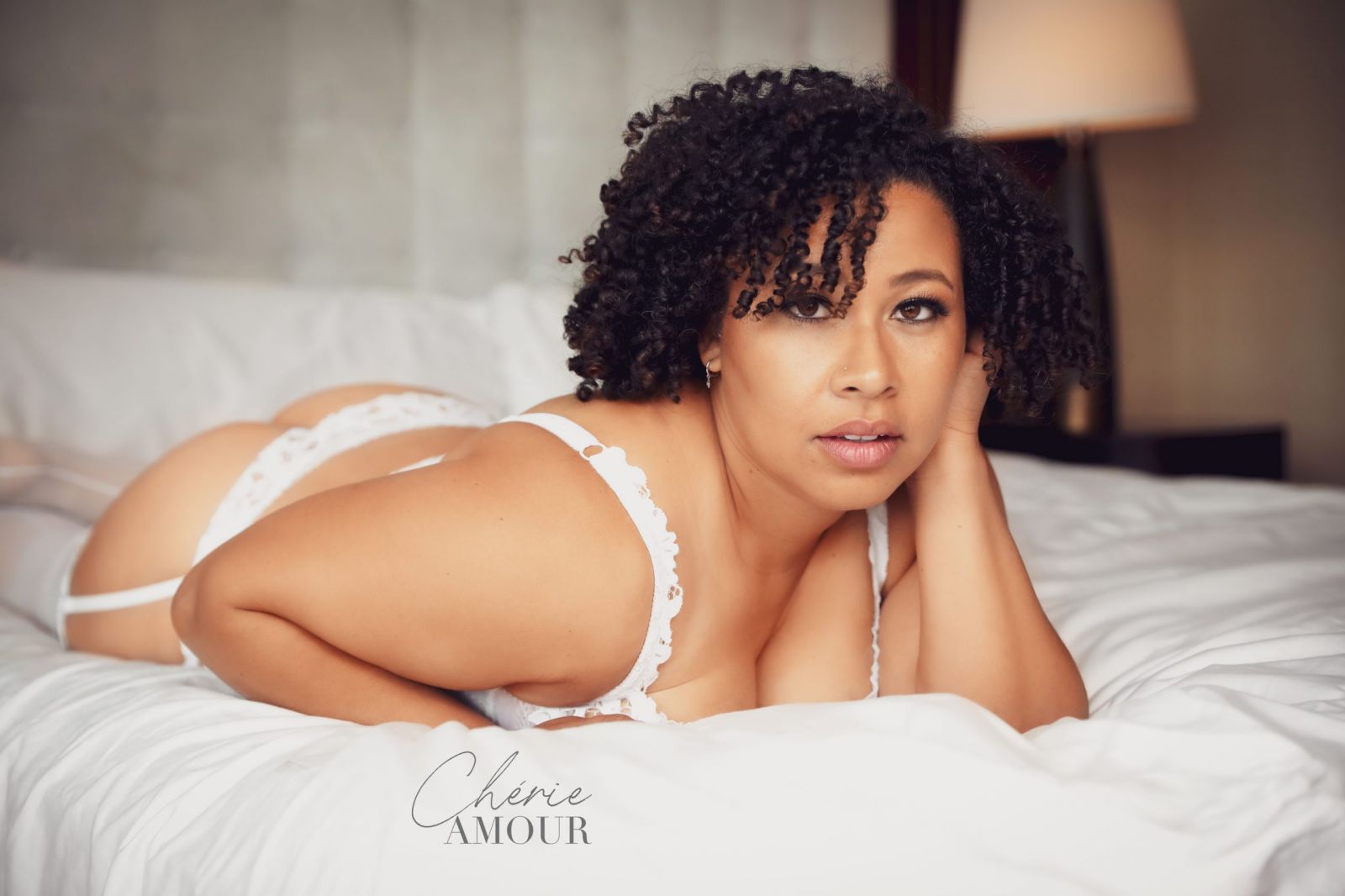 Had the courage to try a boudoir shoot with an aspiring photographer set  despite being at my heaviest. Loved these shots. Both sets of lingerie from  SHEIN. : r/PlusSize